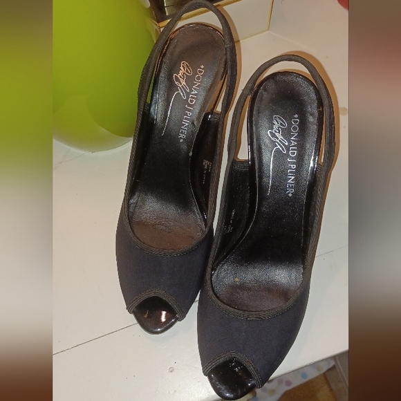 Donald J. Pliner Fenia black stretch fabric slingback pumps high heels size 7.5 - Picture 9 of 9